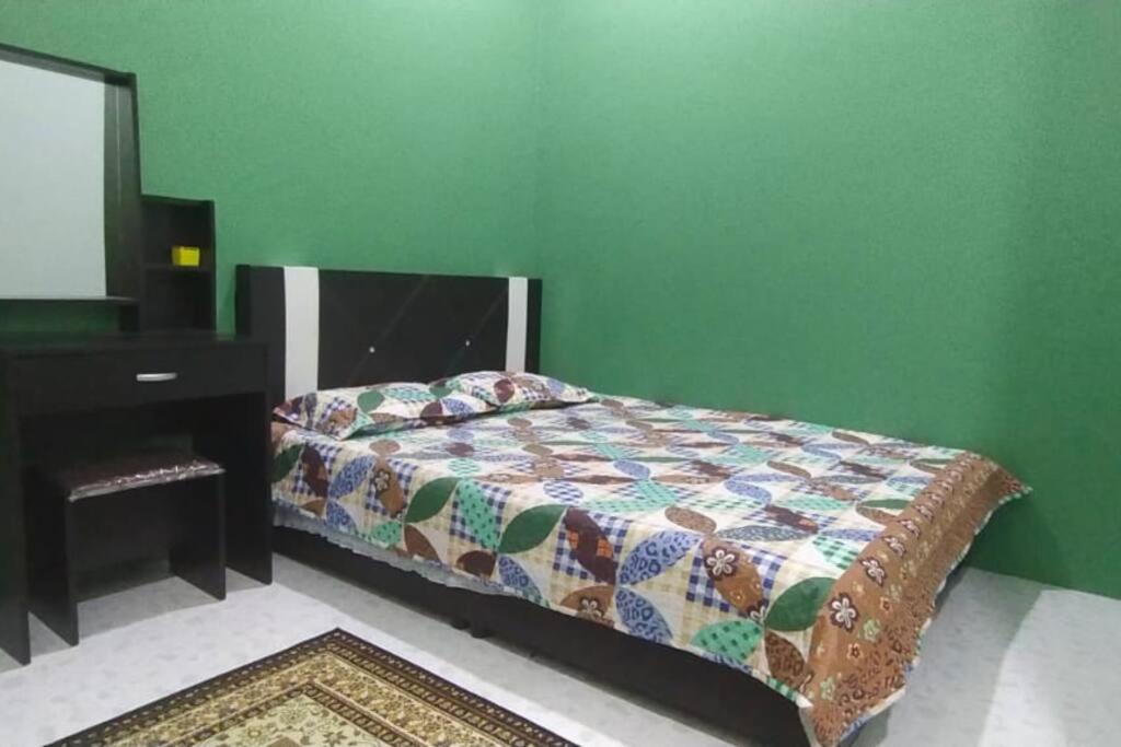 Homestay Kak Tiy Kuala Terengganu Exterior foto